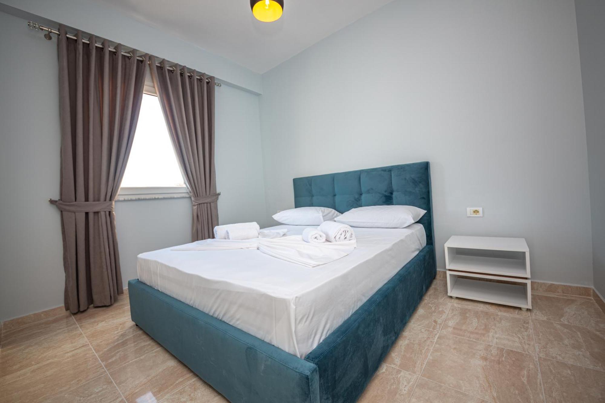 Ponari S Hotel Kryemëdhej Habitación foto